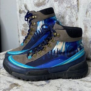 Inkkas Aurora Vegan Trekk Boot Aurora Borealis